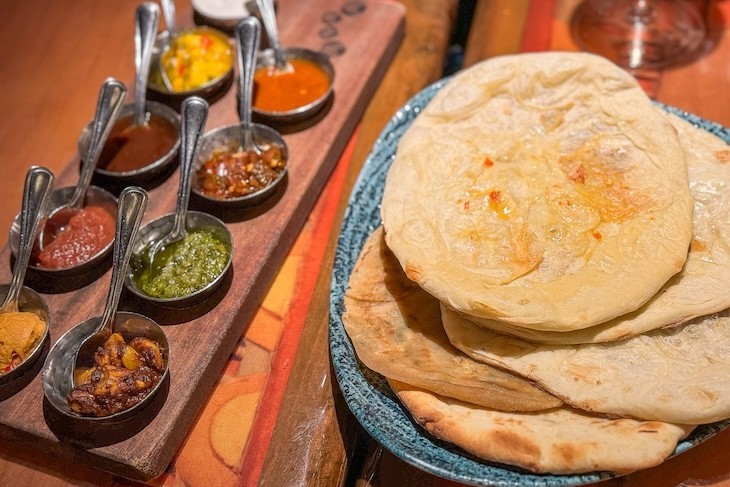 Indian-style Bread Service